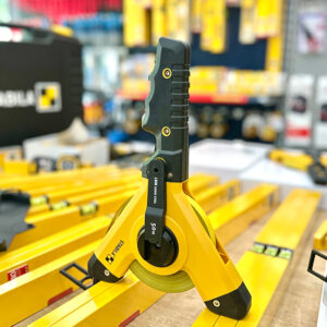 Thước kéo 50m LBM 1000 STABILA 19667 tay quay CRANK CHANGE đảo trái/phải, thu hồi nhanh gọn.