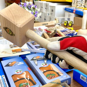 Cán gỗ tần bì tiện tròn của Búa vồ gỗ trăn Kirschen 6160 hỗ trợ kiểm soát hướng và tần số gõ.