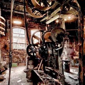 Lịch sử hình thành và phát triển của FAMAG sản xuất mũi khoan gỗ