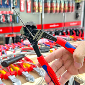 Kìm cắt đầu bulông Knipex 61 02 200 cắt dây mềm đến 6 mm, dây thép trung bình 4 mm, dây lò xo 3,5 mm, dây đàn piano 3 mm (~2300 N/mm²).