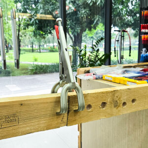 Kìm bấm kẹp hàn Knipex 42 14 280 tuân thủ REACH, không chứa SVHC, phù hợp môi trường công nghiệp tiêu chuẩn.