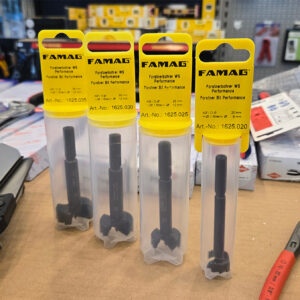 Chiều dài tổng Mũi khoét gỗ FAMAG 1625 đạt 90 mm, chiều dài hữu dụng 57 mm, tối ưu cho khoan sâu.