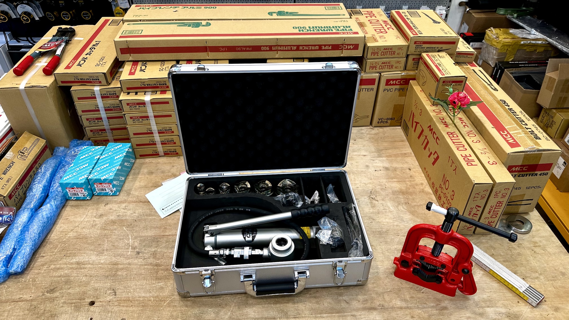 Bộ đột lỗ thủy lực SKP, Cactus MCC Japan, hướng dẫn sử dụng.